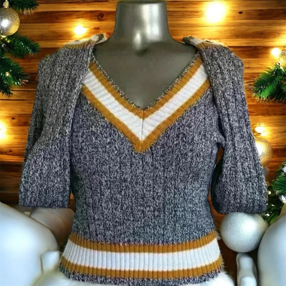 2 for $30 🆕V Neck Crop Sweater - Picture 9 of 16